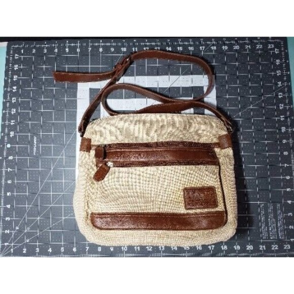 Relic Shoulder Bag Beige Fabric Chocolate Brown Faux Leather Trim - Picture 7 of 7